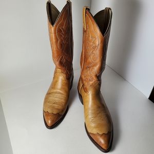 J. Chisholm Women's Western Cowboy Boots Color Tan/Light Brown Size 10 D Vintage